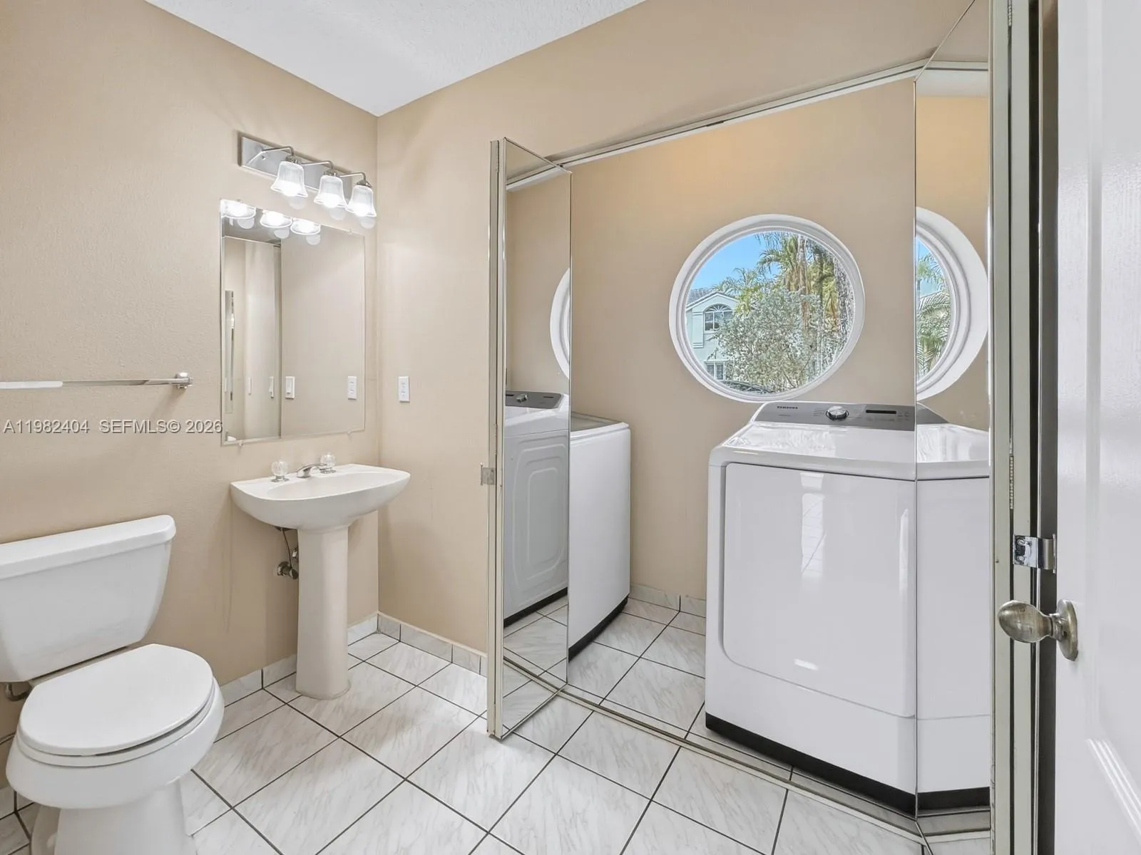 2640 N Rampart Way N, Cooper City, Florida 33026, Cooper City, Florida 33026, 3 Bedrooms Bedrooms, ,2 BathroomsBathrooms,Residential,For Sale,2640 N Rampart Way N, Cooper City, Florida 33026,A11982404