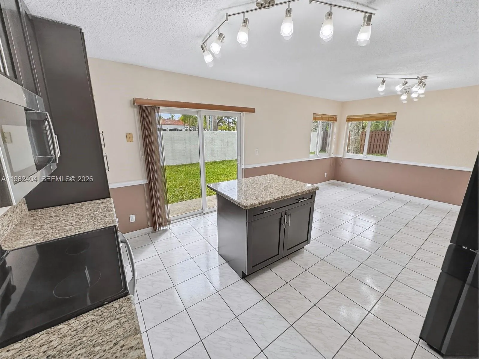 2640 N Rampart Way N, Cooper City, Florida 33026, Cooper City, Florida 33026, 3 Bedrooms Bedrooms, ,2 BathroomsBathrooms,Residential,For Sale,2640 N Rampart Way N, Cooper City, Florida 33026,A11982404