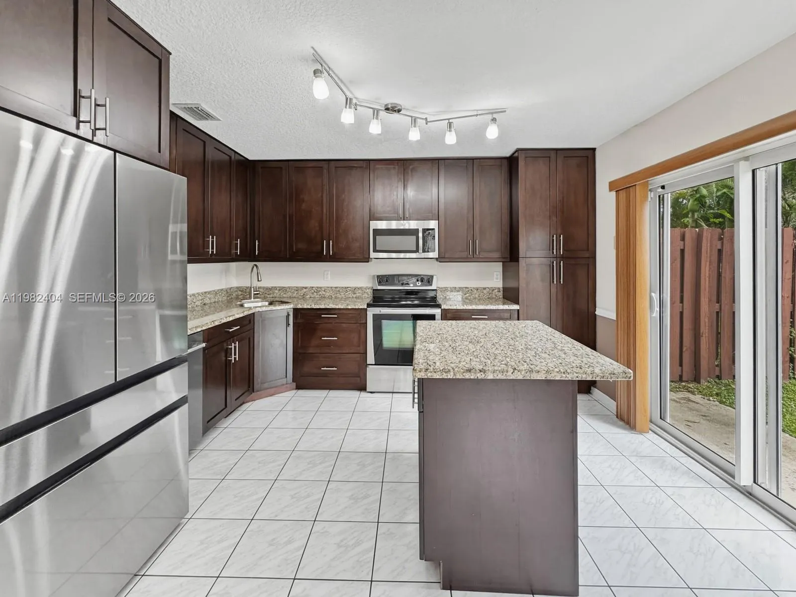 2640 N Rampart Way N, Cooper City, Florida 33026, Cooper City, Florida 33026, 3 Bedrooms Bedrooms, ,2 BathroomsBathrooms,Residential,For Sale,2640 N Rampart Way N, Cooper City, Florida 33026,A11982404