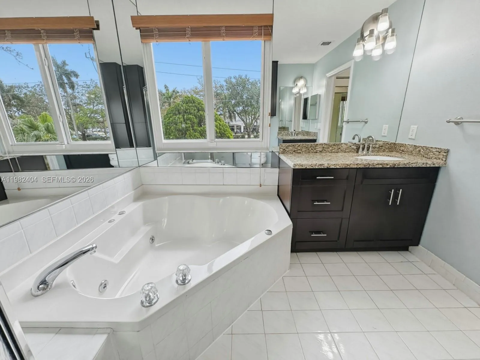 2640 N Rampart Way N, Cooper City, Florida 33026, Cooper City, Florida 33026, 3 Bedrooms Bedrooms, ,2 BathroomsBathrooms,Residential,For Sale,2640 N Rampart Way N, Cooper City, Florida 33026,A11982404