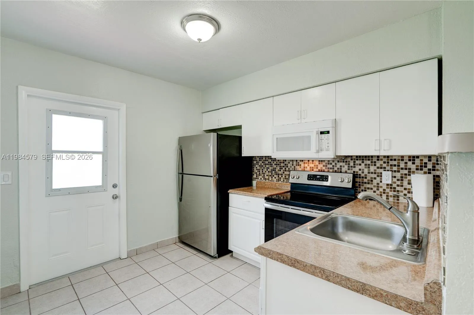 201 Sw 9th Ave 1-3, Hallandale Beach, Florida 3300, Hallandale Beach, Florida 33009, 2 Bedrooms Bedrooms, ,1 BathroomBathrooms,Residential Lease,For Rent,201 Sw 9th Ave 1-3, Hallandale Beach, Florida 3300,A11984579