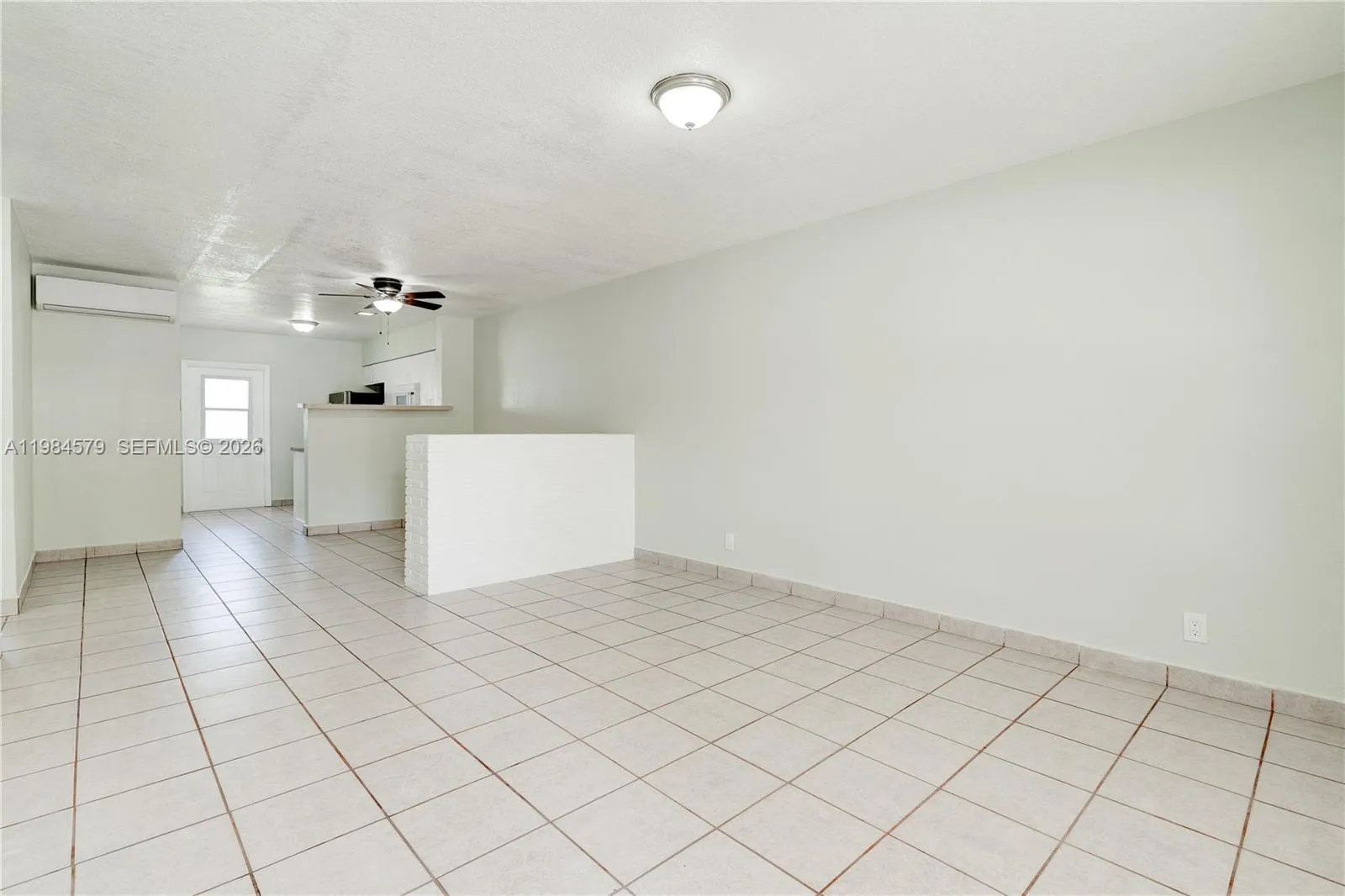 201 Sw 9th Ave 1-3, Hallandale Beach, Florida 3300, Hallandale Beach, Florida 33009, 2 Bedrooms Bedrooms, ,1 BathroomBathrooms,Residential Lease,For Rent,201 Sw 9th Ave 1-3, Hallandale Beach, Florida 3300,A11984579