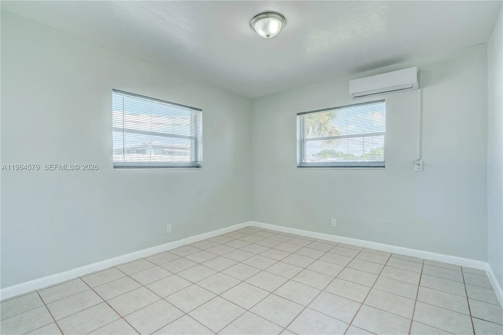 201 Sw 9th Ave 1-3, Hallandale Beach, Florida 3300, Hallandale Beach, Florida 33009, 2 Bedrooms Bedrooms, ,1 BathroomBathrooms,Residential Lease,For Rent,201 Sw 9th Ave 1-3, Hallandale Beach, Florida 3300,A11984579