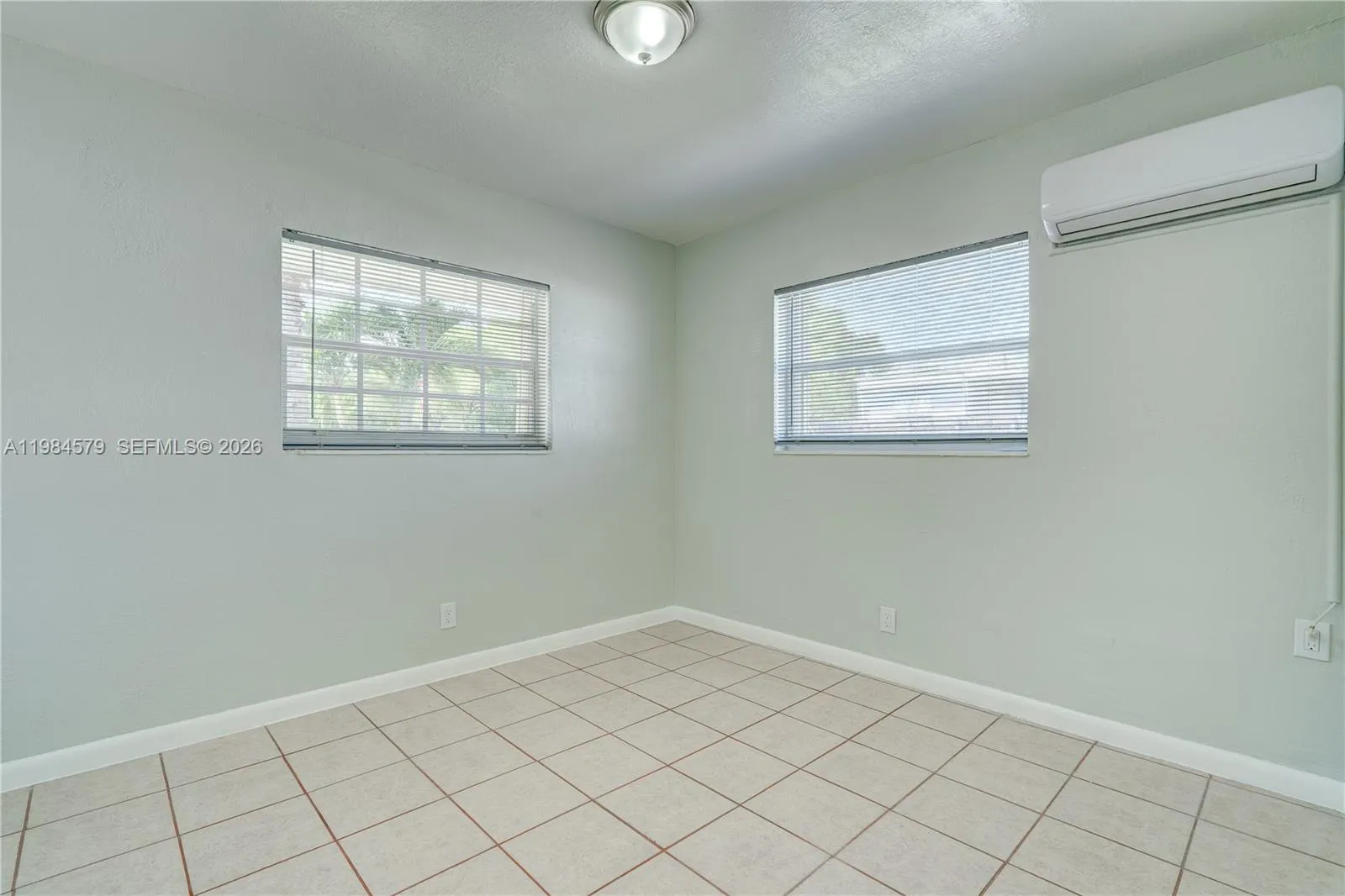 201 Sw 9th Ave 1-3, Hallandale Beach, Florida 3300, Hallandale Beach, Florida 33009, 2 Bedrooms Bedrooms, ,1 BathroomBathrooms,Residential Lease,For Rent,201 Sw 9th Ave 1-3, Hallandale Beach, Florida 3300,A11984579