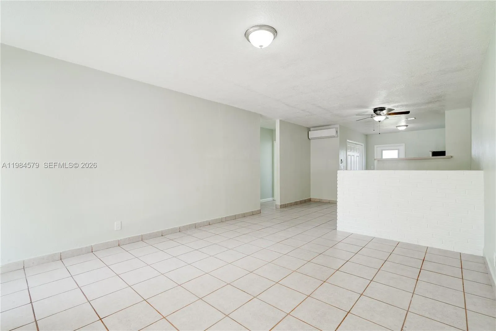 201 Sw 9th Ave 1-3, Hallandale Beach, Florida 3300, Hallandale Beach, Florida 33009, 2 Bedrooms Bedrooms, ,1 BathroomBathrooms,Residential Lease,For Rent,201 Sw 9th Ave 1-3, Hallandale Beach, Florida 3300,A11984579
