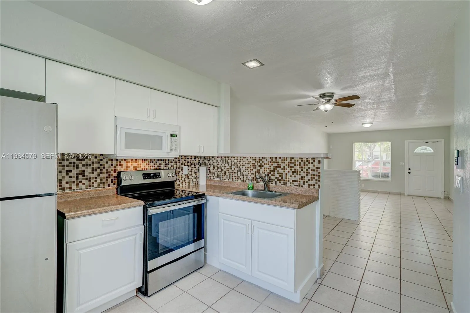 201 Sw 9th Ave 1-3, Hallandale Beach, Florida 3300, Hallandale Beach, Florida 33009, 2 Bedrooms Bedrooms, ,1 BathroomBathrooms,Residential Lease,For Rent,201 Sw 9th Ave 1-3, Hallandale Beach, Florida 3300,A11984579