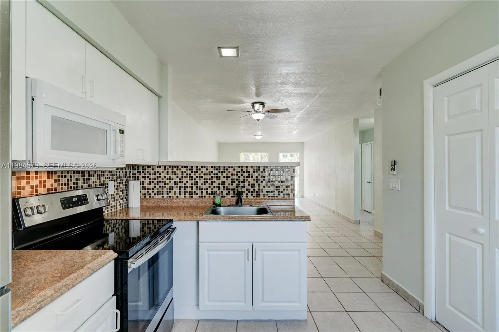 201 Sw 9th Ave 1-3, Hallandale Beach, Florida 3300, Hallandale Beach, Florida 33009, 2 Bedrooms Bedrooms, ,1 BathroomBathrooms,Residential Lease,For Rent,201 Sw 9th Ave 1-3, Hallandale Beach, Florida 3300,A11984579