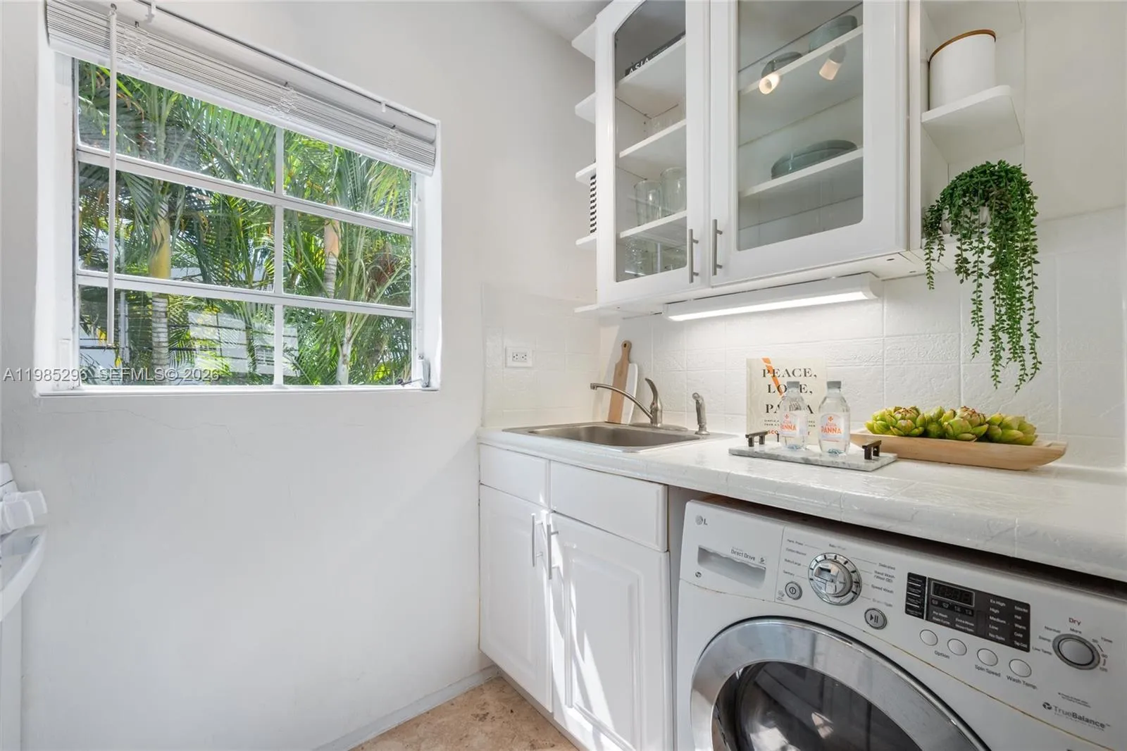 750 Espanola Way 8, Miami Beach, Florida 33139, Miami Beach, Florida 33139, ,1 BathroomBathrooms,Residential,For Sale,750 Espanola Way 8, Miami Beach, Florida 33139,A11985296