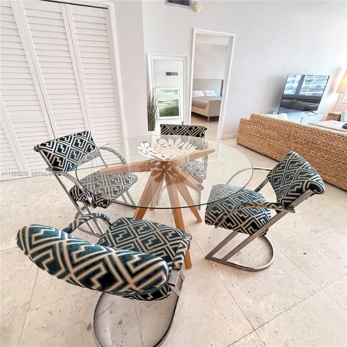 5700 Collins Ave 11a, Miami Beach, Florida 33140, Miami Beach, Florida 33140, 2 Bedrooms Bedrooms, ,2 BathroomsBathrooms,Residential Lease,For Rent,5700 Collins Ave 11a, Miami Beach, Florida 33140,A11985293
