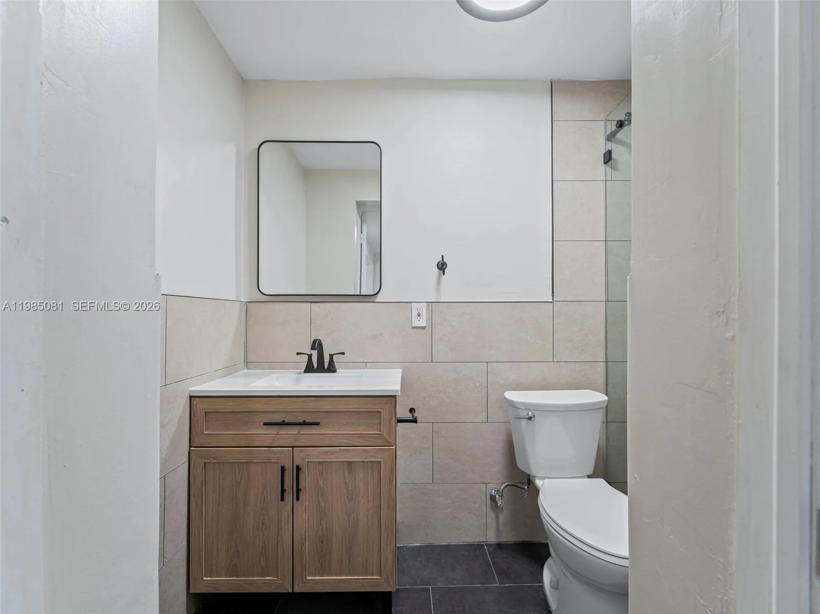 2nd Full Bathroom