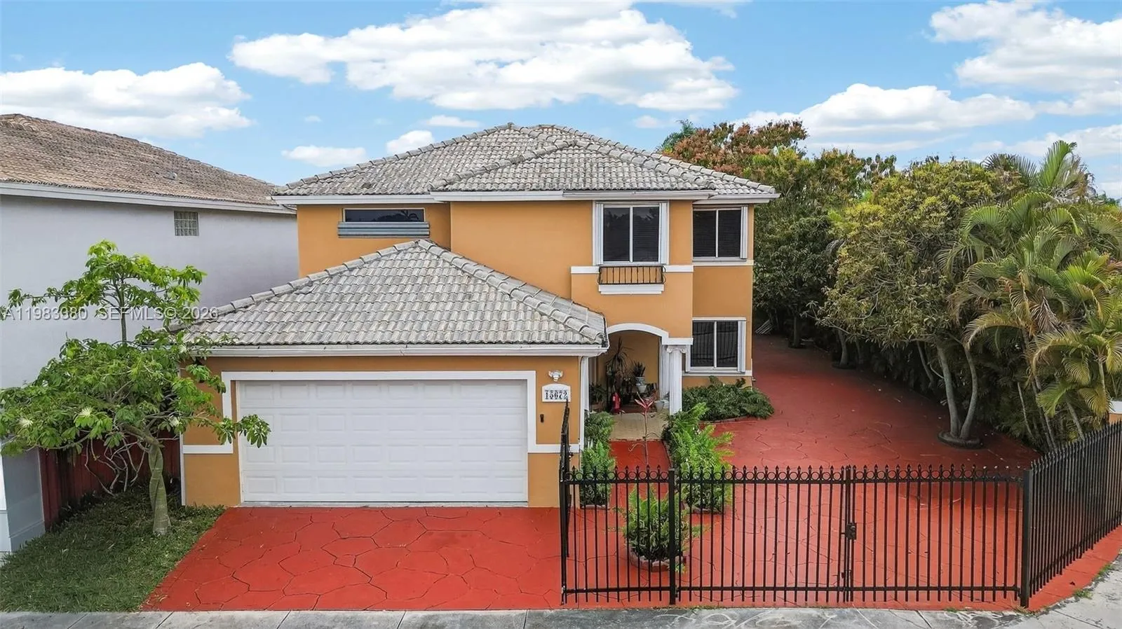 15672 Sw 91st Ln, Miami, Florida 33196, Miami, Florida 33196, 5 Bedrooms Bedrooms, ,3 BathroomsBathrooms,Residential,For Sale,15672 Sw 91st Ln, Miami, Florida 33196,A11983380