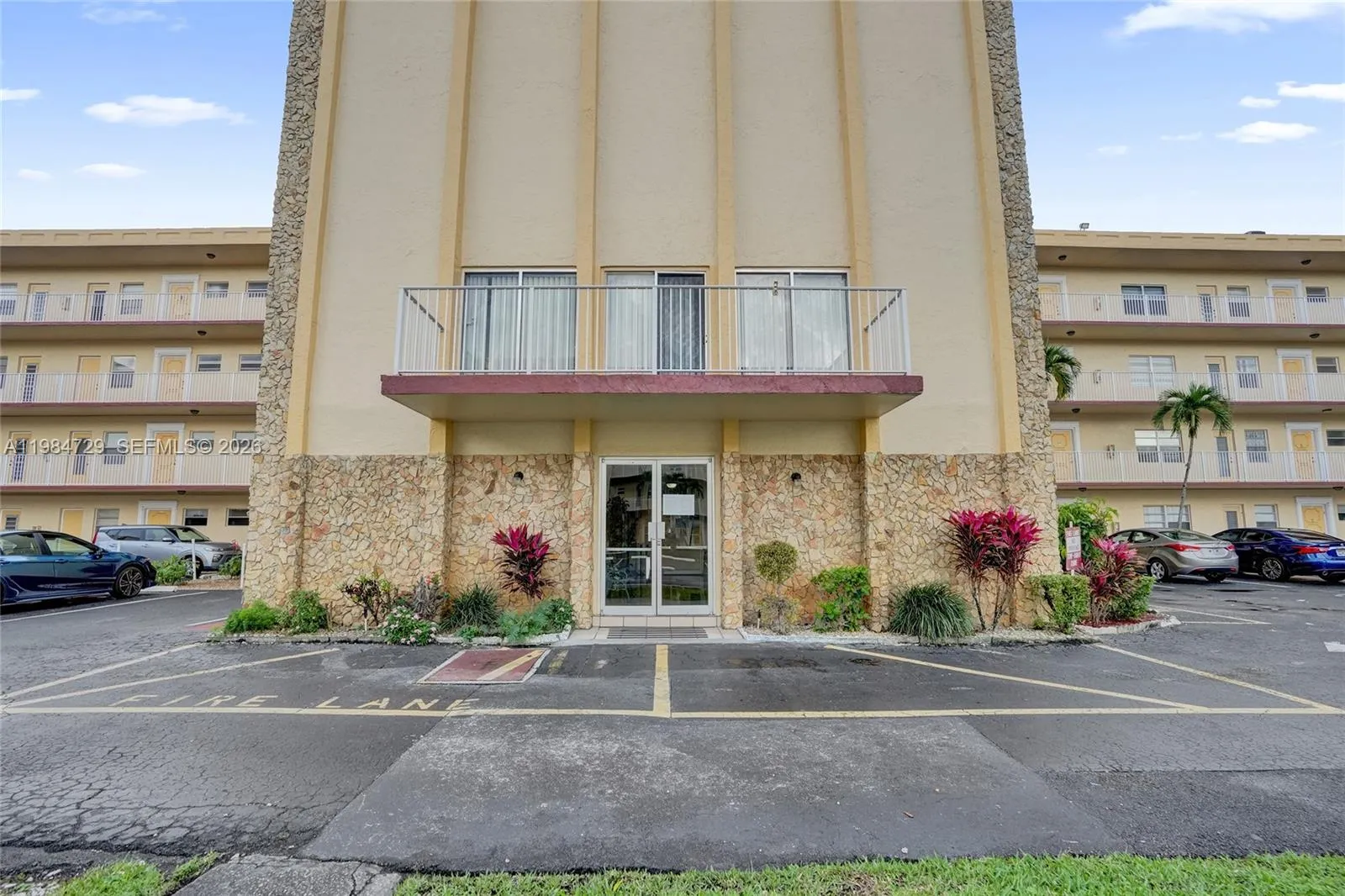 3940 Nw 42nd Ave 320, Lauderdale Lakes, Florida 33, Lauderdale Lakes, Florida 33319, 1 Bedroom Bedrooms, ,1 BathroomBathrooms,Residential,For Sale,3940 Nw 42nd Ave 320, Lauderdale Lakes, Florida 33,A11984729