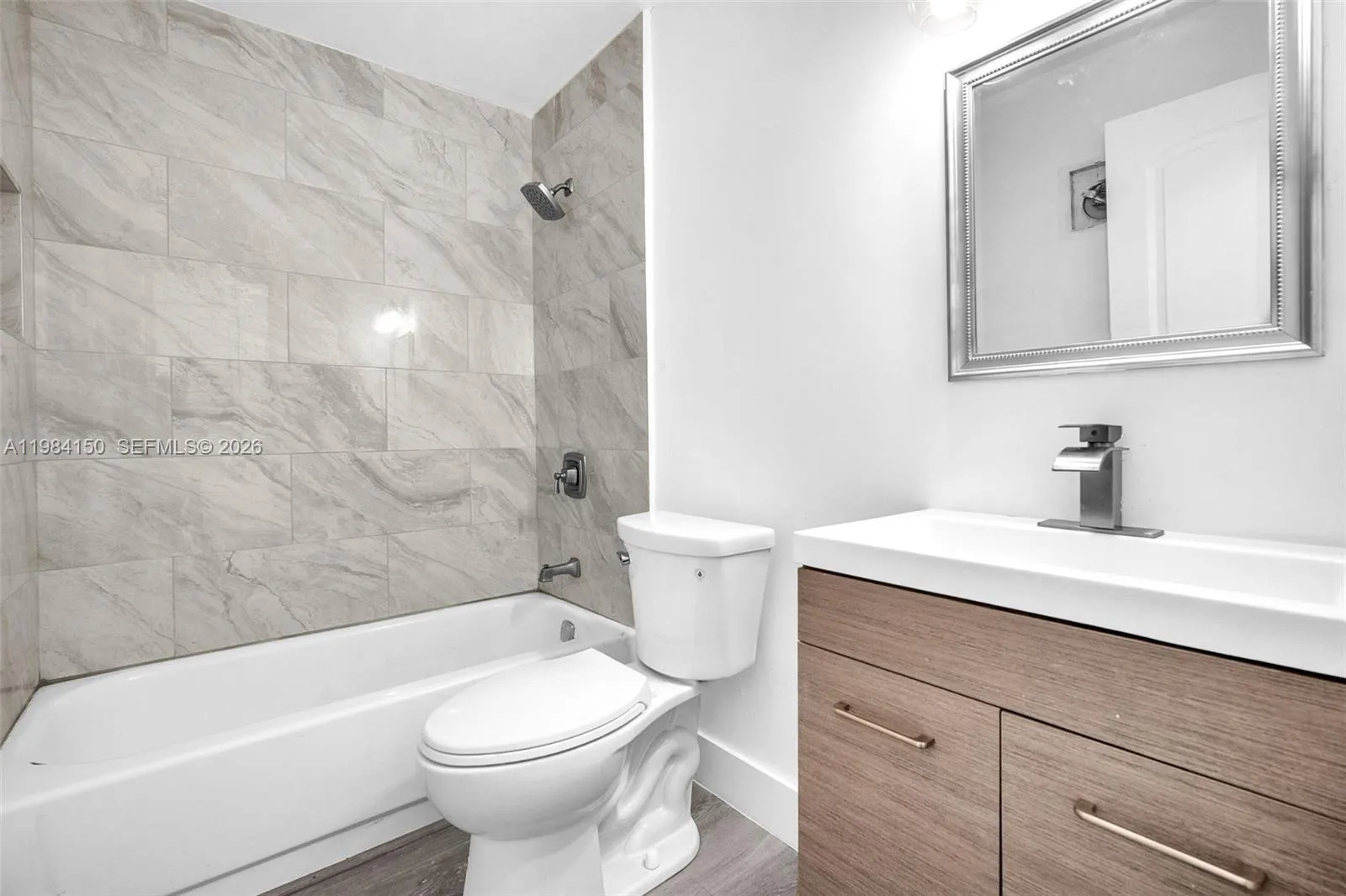 2nd Bathroom