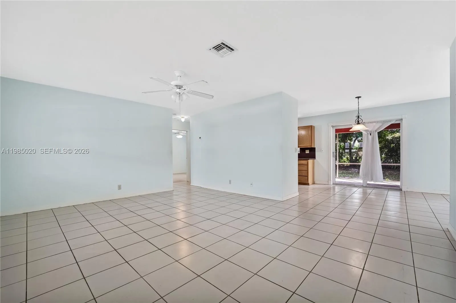 340 Se 4th St, Deerfield Beach, Florida 33441, Deerfield Beach, Florida 33441, 2 Bedrooms Bedrooms, ,1 BathroomBathrooms,Residential,For Sale,340 Se 4th St, Deerfield Beach, Florida 33441,A11985020