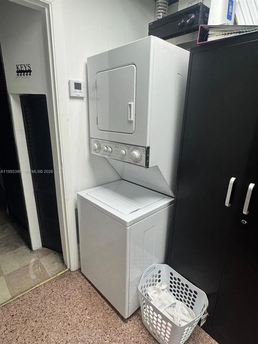 Beauty Salon For Sale In Flagler St, Miami, Florid, Miami, Florida 33144, ,Business Opportunity,For Sale,Beauty Salon For Sale In Flagler St, Miami, Florid,A11985399