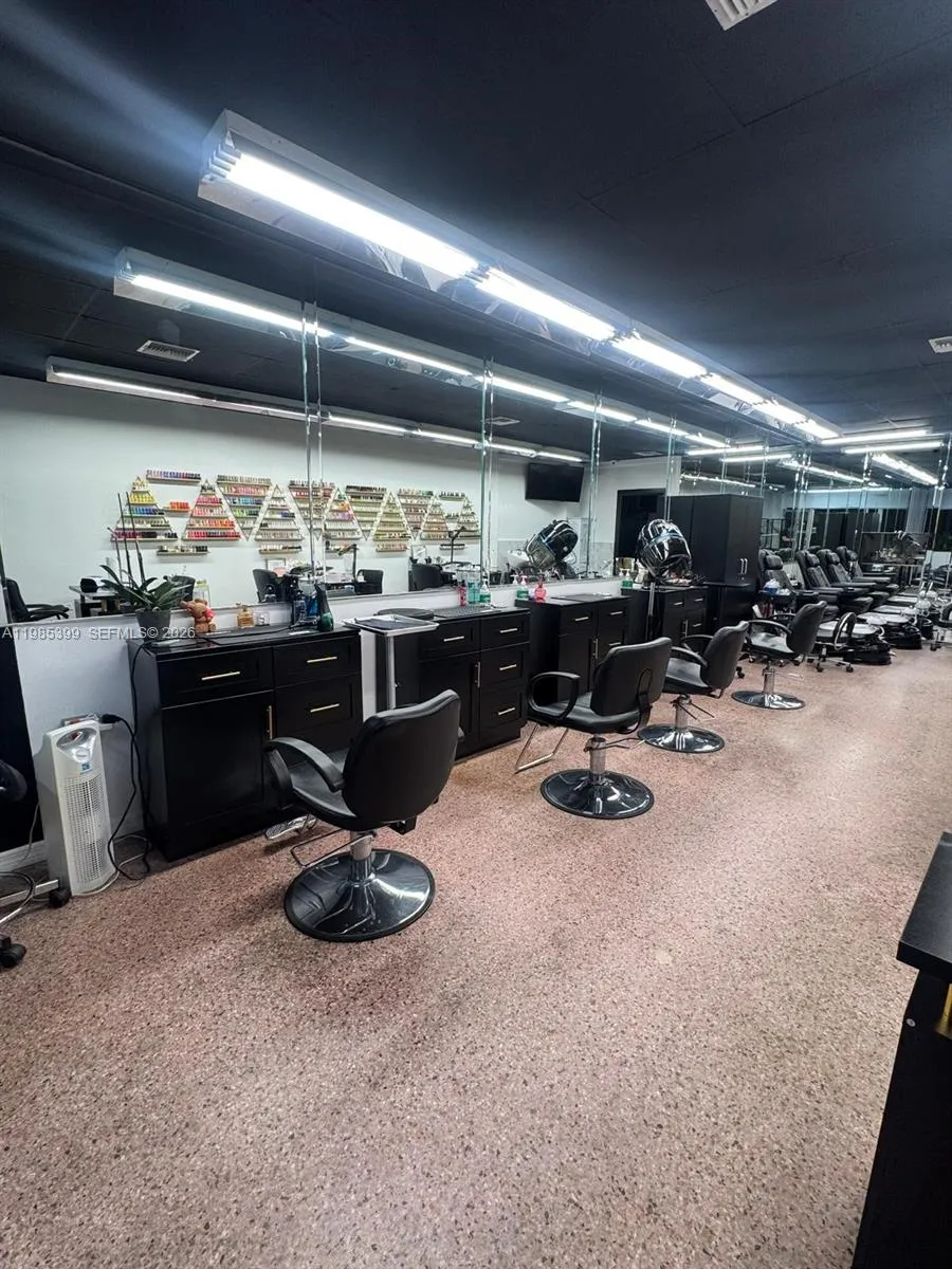 Beauty Salon For Sale In Flagler St, Miami, Florid, Miami, Florida 33144, ,Business Opportunity,For Sale,Beauty Salon For Sale In Flagler St, Miami, Florid,A11985399