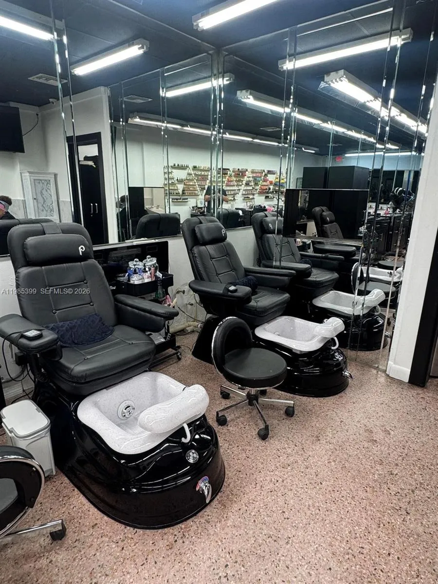 Beauty Salon For Sale In Flagler St, Miami, Florid, Miami, Florida 33144, ,Business Opportunity,For Sale,Beauty Salon For Sale In Flagler St, Miami, Florid,A11985399