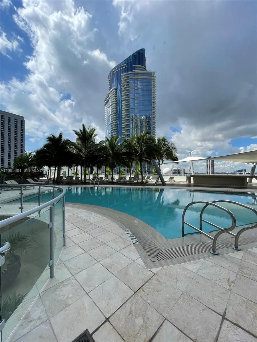 900 Biscayne Blvd 4304, Miami, Florida 33132, Miami, Florida 33132, 1 Bedroom Bedrooms, ,2 BathroomsBathrooms,Residential Lease,For Rent,900 Biscayne Blvd 4304, Miami, Florida 33132,A11985381