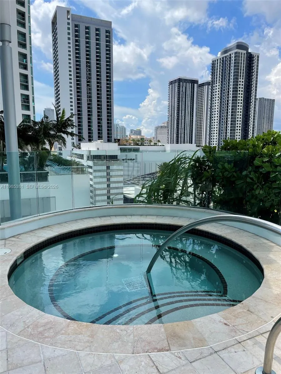 900 Biscayne Blvd 4304, Miami, Florida 33132, Miami, Florida 33132, 1 Bedroom Bedrooms, ,2 BathroomsBathrooms,Residential Lease,For Rent,900 Biscayne Blvd 4304, Miami, Florida 33132,A11985381