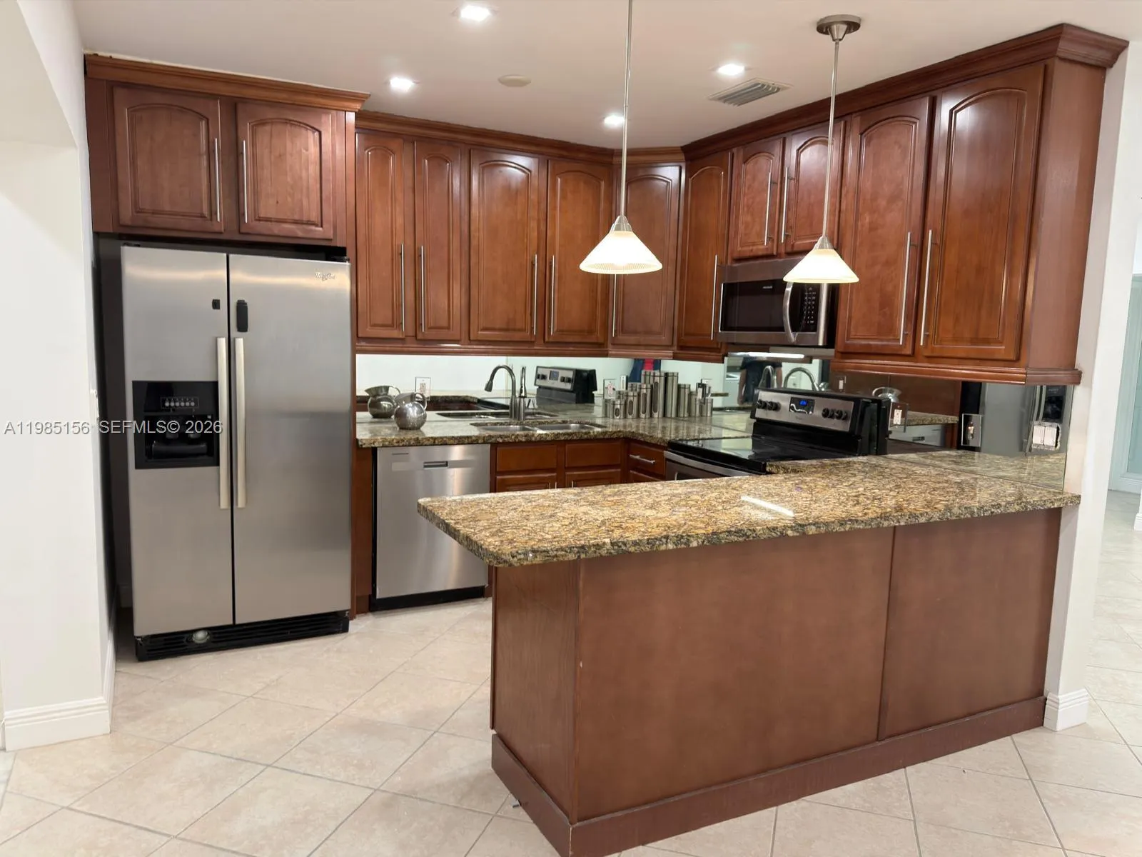 11840 Sw 81st Rd #1, Pinecrest, Florida 33156, Pinecrest, Florida 33156, 4 Bedrooms Bedrooms, ,2 BathroomsBathrooms,Residential Lease,For Rent,11840 Sw 81st Rd #1, Pinecrest, Florida 33156,A11985156