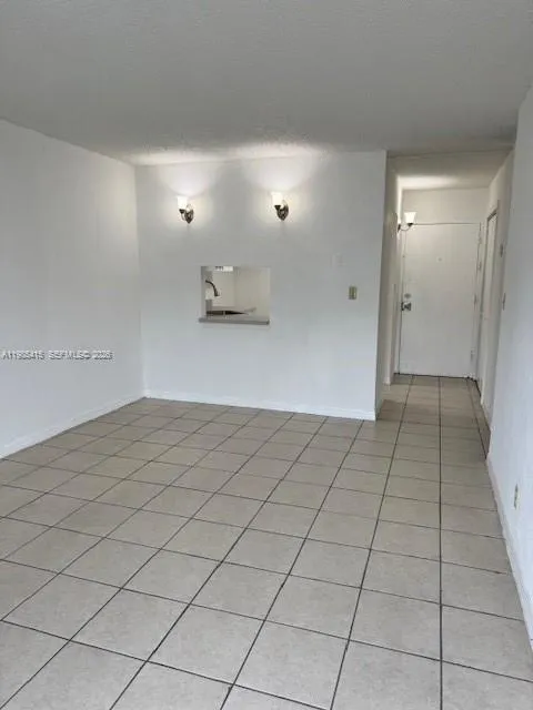 4550 Nw 9th St 617e, Miami, Florida 33126, Miami, Florida 33126, 1 Bedroom Bedrooms, ,1 BathroomBathrooms,Residential Lease,For Rent,4550 Nw 9th St 617e, Miami, Florida 33126,A11985415