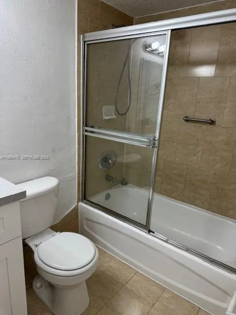 4550 Nw 9th St 617e, Miami, Florida 33126, Miami, Florida 33126, 1 Bedroom Bedrooms, ,1 BathroomBathrooms,Residential Lease,For Rent,4550 Nw 9th St 617e, Miami, Florida 33126,A11985415