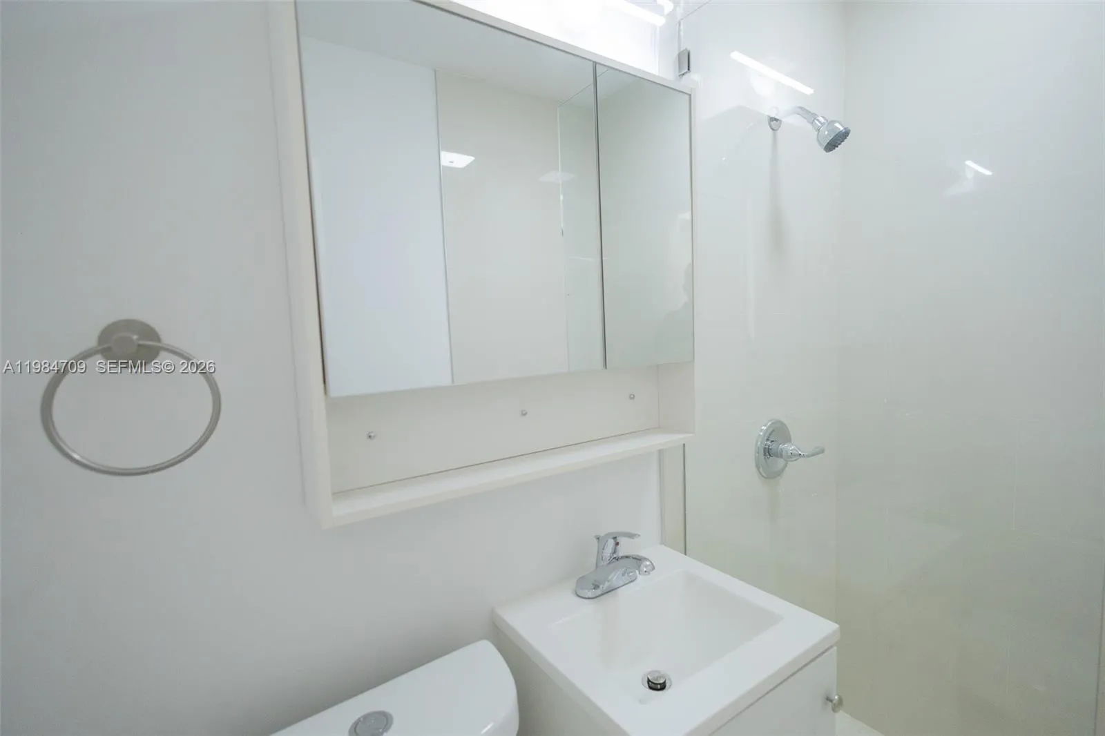 2675 Sw 24th Ter, Miami, Florida 33145, Miami, Florida 33145, 5 Bedrooms Bedrooms, ,3 BathroomsBathrooms,Residential Lease,For Rent,2675 Sw 24th Ter, Miami, Florida 33145,A11984709