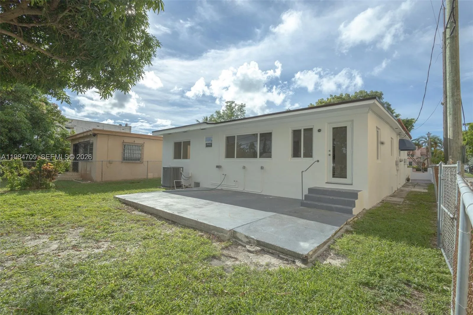 2675 Sw 24th Ter, Miami, Florida 33145, Miami, Florida 33145, 5 Bedrooms Bedrooms, ,3 BathroomsBathrooms,Residential Lease,For Rent,2675 Sw 24th Ter, Miami, Florida 33145,A11984709