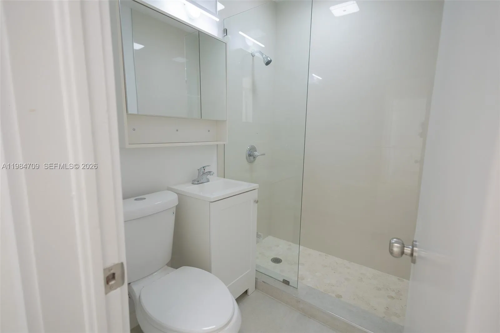 2675 Sw 24th Ter, Miami, Florida 33145, Miami, Florida 33145, 5 Bedrooms Bedrooms, ,3 BathroomsBathrooms,Residential Lease,For Rent,2675 Sw 24th Ter, Miami, Florida 33145,A11984709