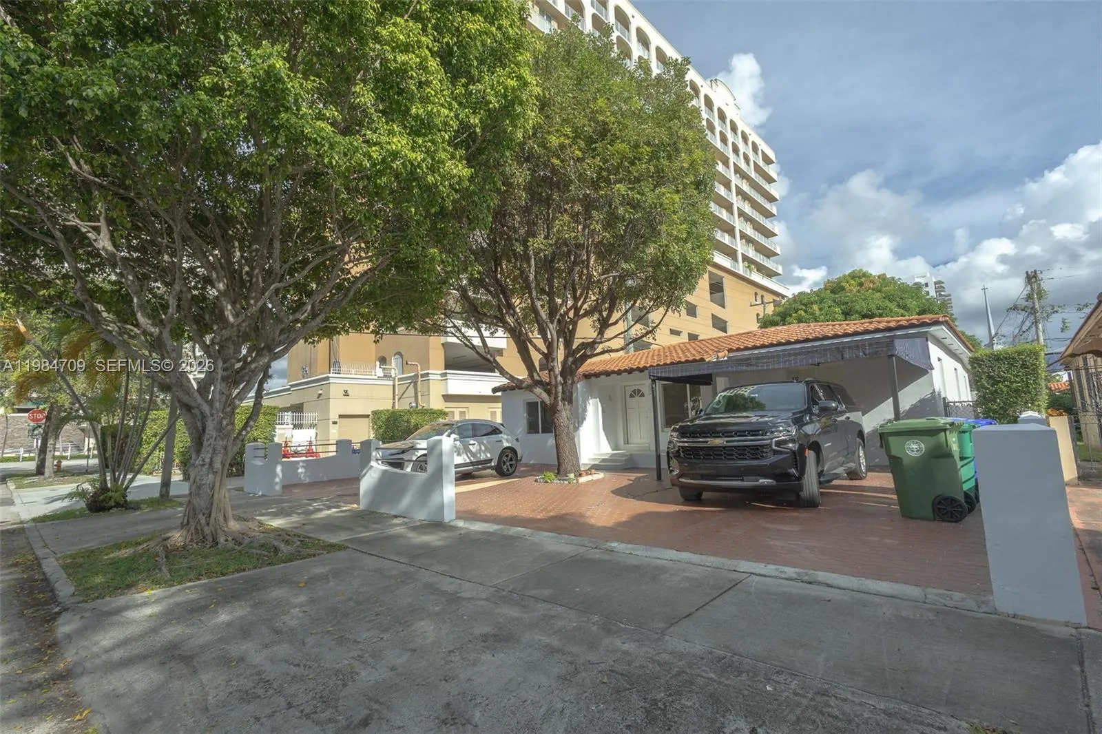 2675 Sw 24th Ter, Miami, Florida 33145, Miami, Florida 33145, 5 Bedrooms Bedrooms, ,3 BathroomsBathrooms,Residential Lease,For Rent,2675 Sw 24th Ter, Miami, Florida 33145,A11984709