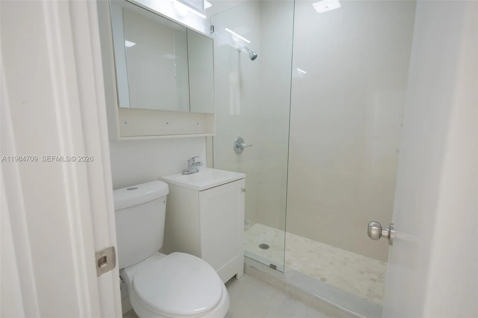 2675 Sw 24th Ter, Miami, Florida 33145, Miami, Florida 33145, 5 Bedrooms Bedrooms, ,3 BathroomsBathrooms,Residential Lease,For Rent,2675 Sw 24th Ter, Miami, Florida 33145,A11984709