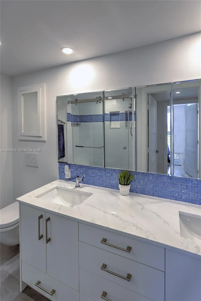 2951 S Bayshore Dr 712, Miami, Florida 33133, Miami, Florida 33133, 1 Bedroom Bedrooms, ,1 BathroomBathrooms,Residential Lease,For Rent,2951 S Bayshore Dr 712, Miami, Florida 33133,A11985360
