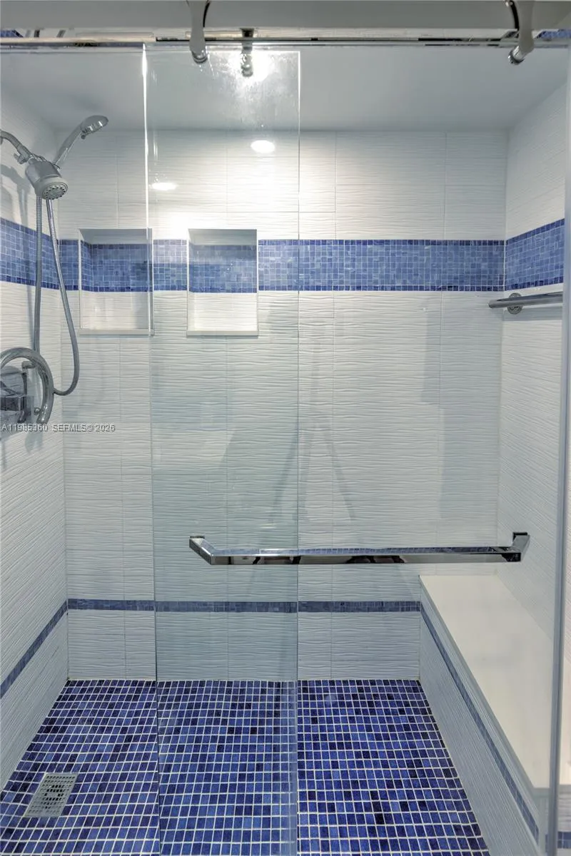 2951 S Bayshore Dr 712, Miami, Florida 33133, Miami, Florida 33133, 1 Bedroom Bedrooms, ,1 BathroomBathrooms,Residential Lease,For Rent,2951 S Bayshore Dr 712, Miami, Florida 33133,A11985360