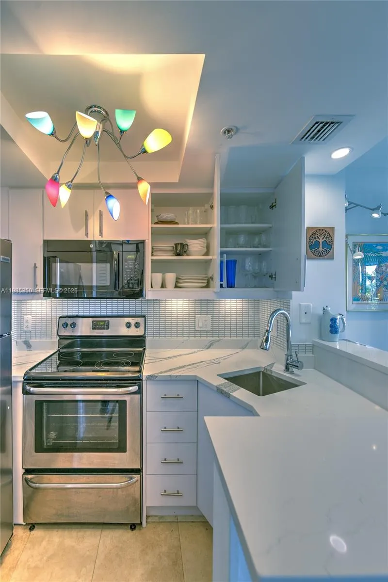 2951 S Bayshore Dr 712, Miami, Florida 33133, Miami, Florida 33133, 1 Bedroom Bedrooms, ,1 BathroomBathrooms,Residential Lease,For Rent,2951 S Bayshore Dr 712, Miami, Florida 33133,A11985360