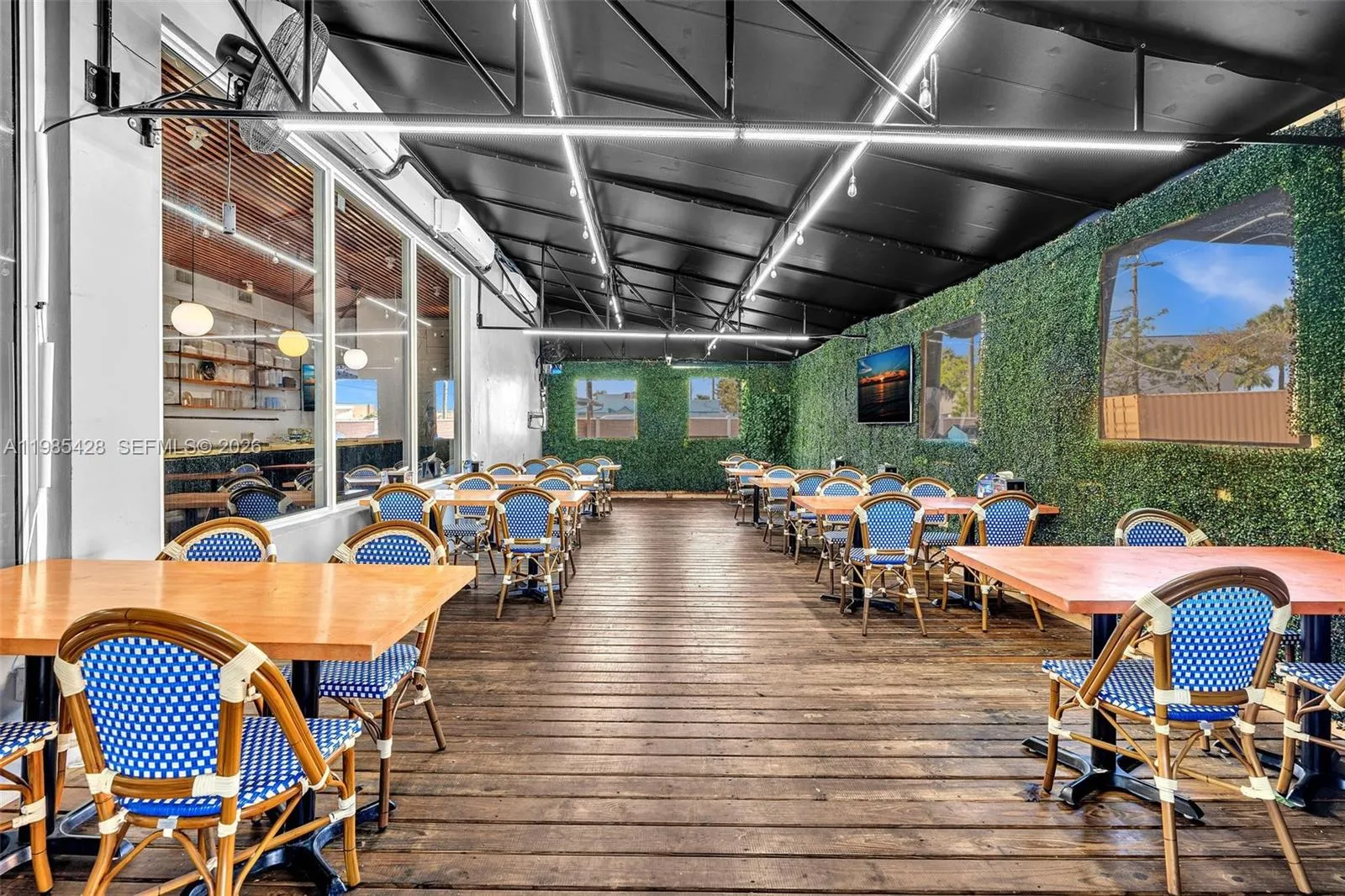 992 Ne 167th St, North Miami Beach, Florida 33162, North Miami Beach, Florida 33162, ,Business Opportunity,For Sale,992 Ne 167th St, North Miami Beach, Florida 33162,A11985428