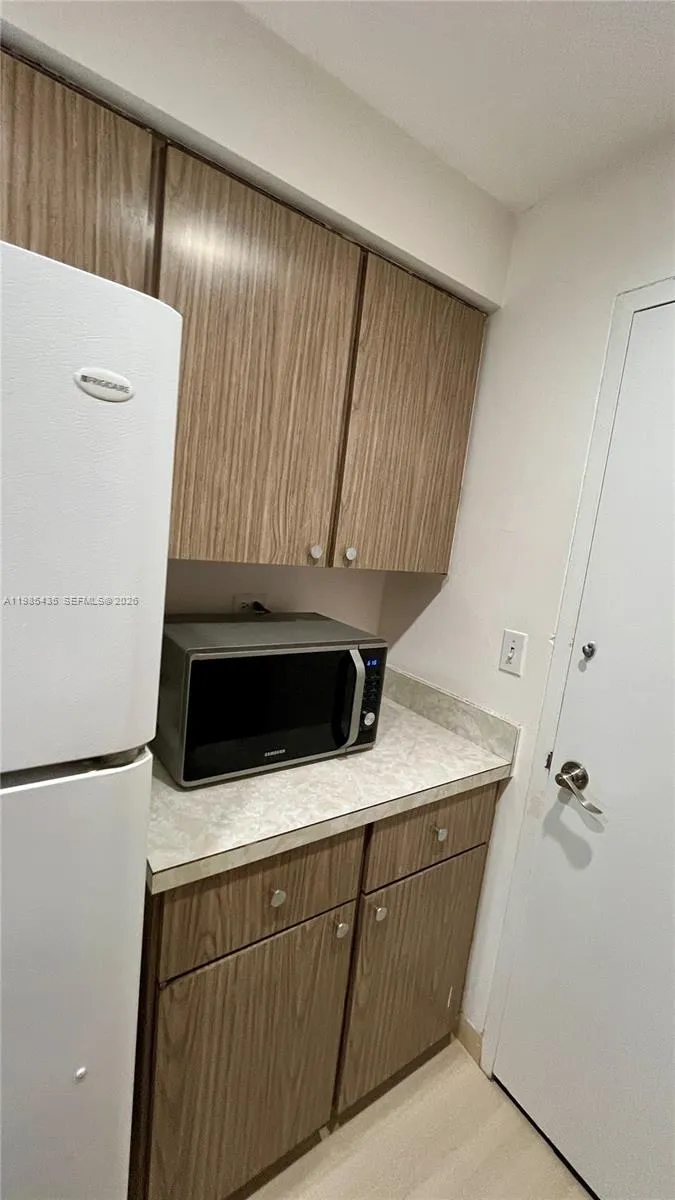 1408 Brickell Bay Dr 916, Miami, Florida 33131, Miami, Florida 33131, ,1 BathroomBathrooms,Residential Lease,For Rent,1408 Brickell Bay Dr 916, Miami, Florida 33131,A11985435