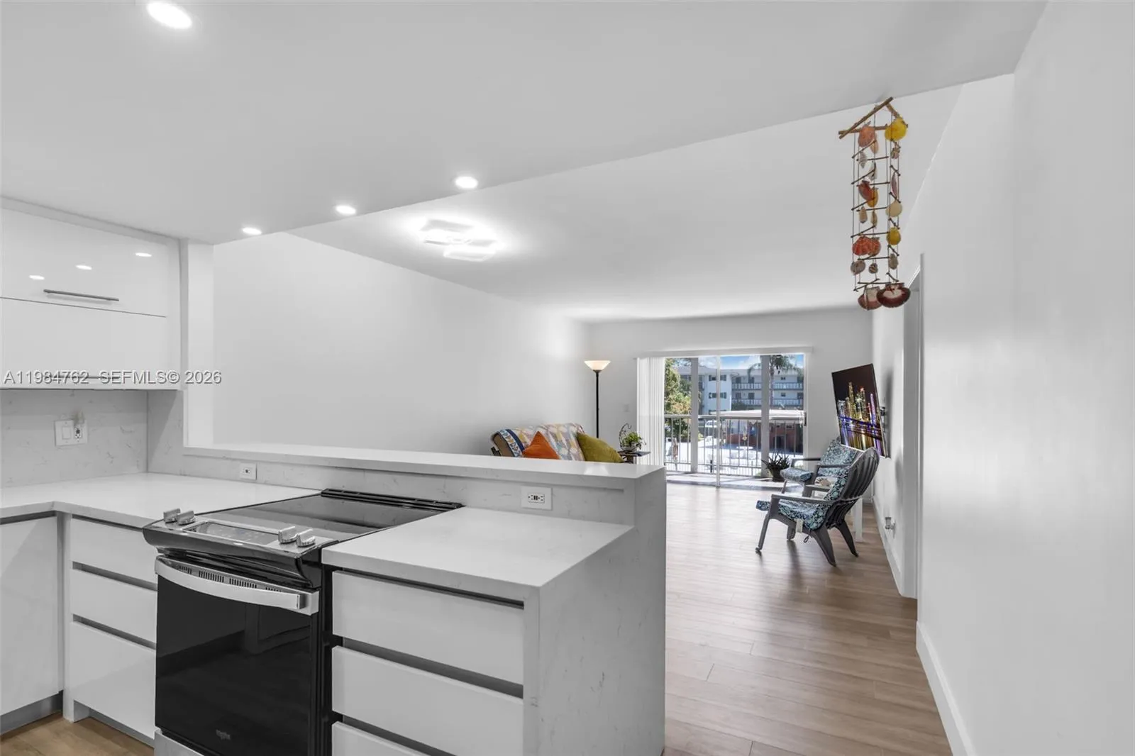 1101 Hillcrest Ct 206, Hollywood, Florida 33021, Hollywood, Florida 33021, 1 Bedroom Bedrooms, ,1 BathroomBathrooms,Residential,For Sale,1101 Hillcrest Ct 206, Hollywood, Florida 33021,A11984762