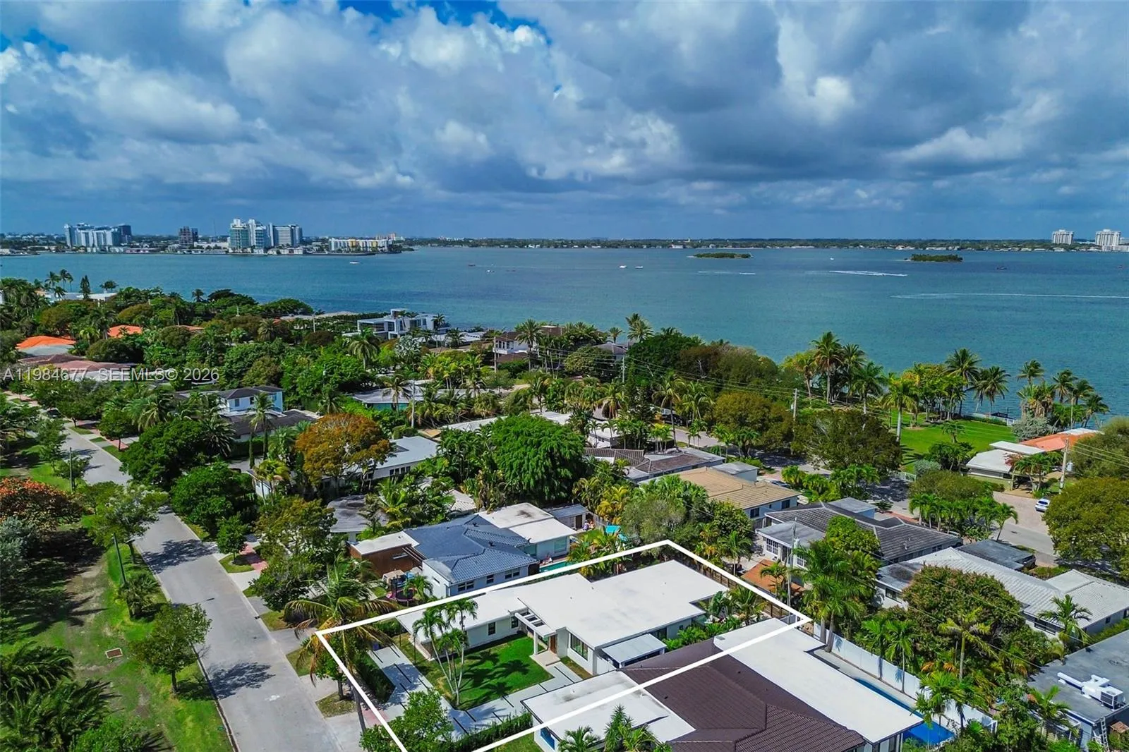 905 Fairway Drive, Miami Beach, Florida 33141, Miami Beach, Florida 33141, 4 Bedrooms Bedrooms, ,3 BathroomsBathrooms,Residential,For Sale,905 Fairway Drive, Miami Beach, Florida 33141,A11984677
