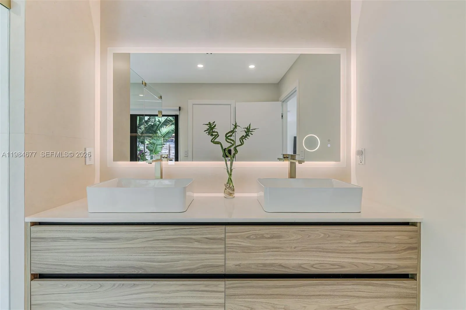 905 Fairway Drive, Miami Beach, Florida 33141, Miami Beach, Florida 33141, 4 Bedrooms Bedrooms, ,3 BathroomsBathrooms,Residential,For Sale,905 Fairway Drive, Miami Beach, Florida 33141,A11984677