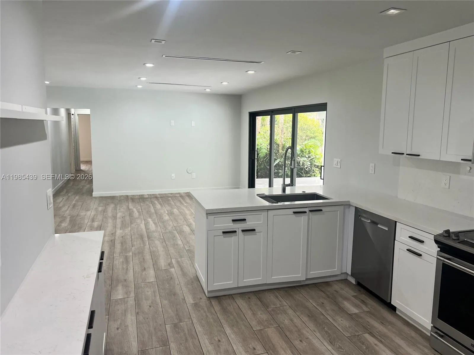 7340 Sw 105th Ter, Pinecrest, Florida 33156, Pinecrest, Florida 33156, 4 Bedrooms Bedrooms, ,2 BathroomsBathrooms,Residential Lease,For Rent,7340 Sw 105th Ter, Pinecrest, Florida 33156,A11985439