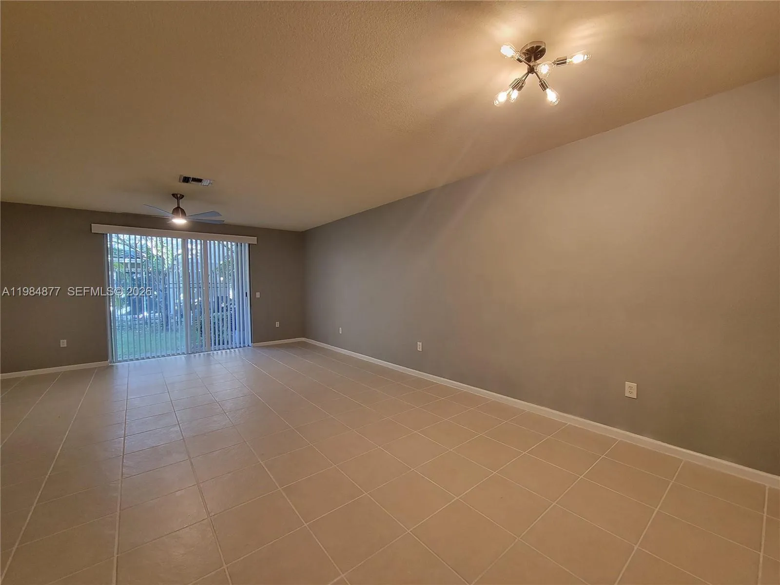 2761 Sw 82nd Ave 102, Miramar, Florida 33025, Miramar, Florida 33025, 3 Bedrooms Bedrooms, ,2 BathroomsBathrooms,Residential Lease,For Rent,2761 Sw 82nd Ave 102, Miramar, Florida 33025,A11984877