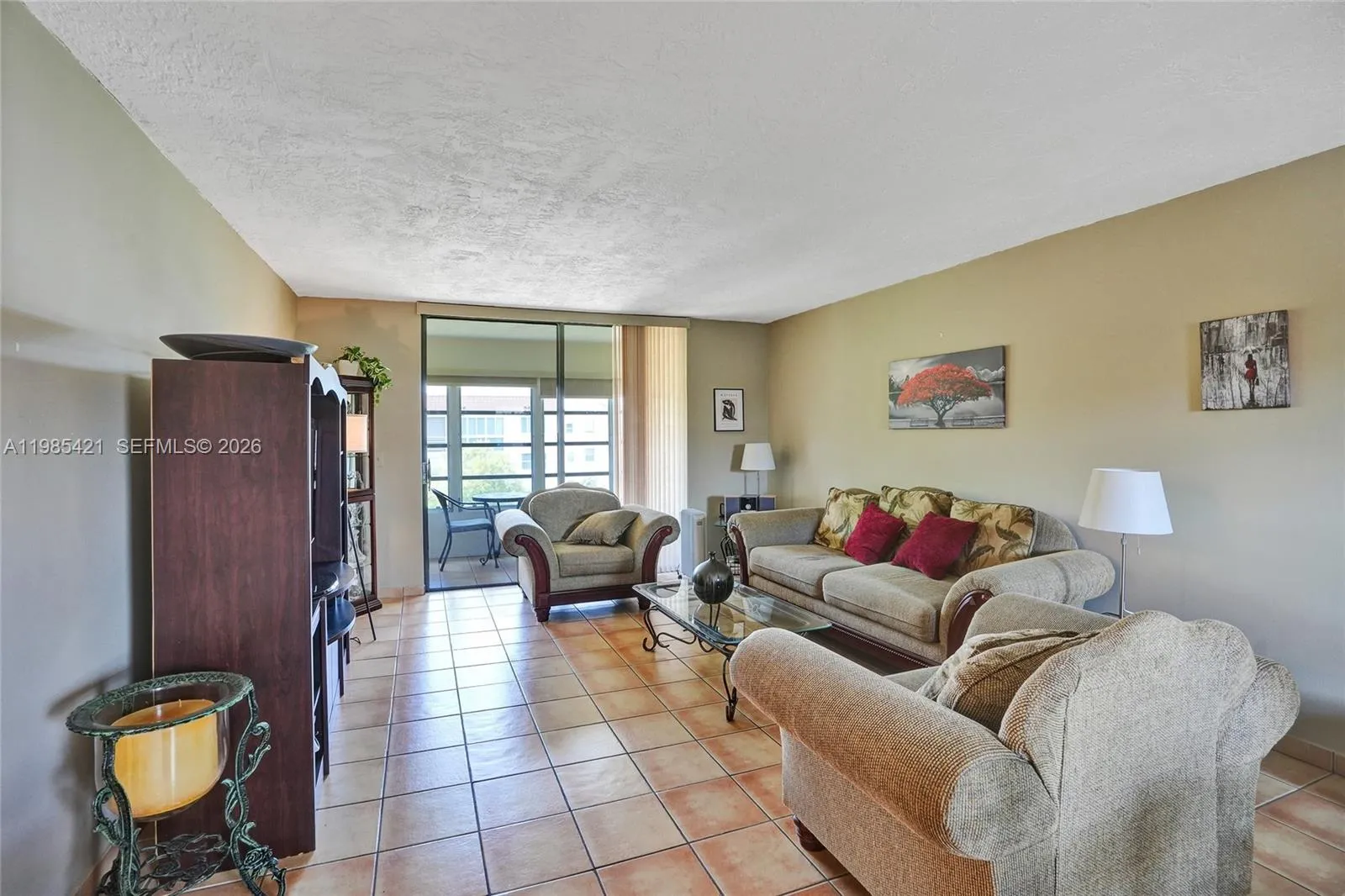 2811 Somerset Dr 405, Lauderdale Lakes, Florida 33, Lauderdale Lakes, Florida 33311, 1 Bedroom Bedrooms, ,1 BathroomBathrooms,Residential,For Sale,2811 Somerset Dr 405, Lauderdale Lakes, Florida 33,A11985421