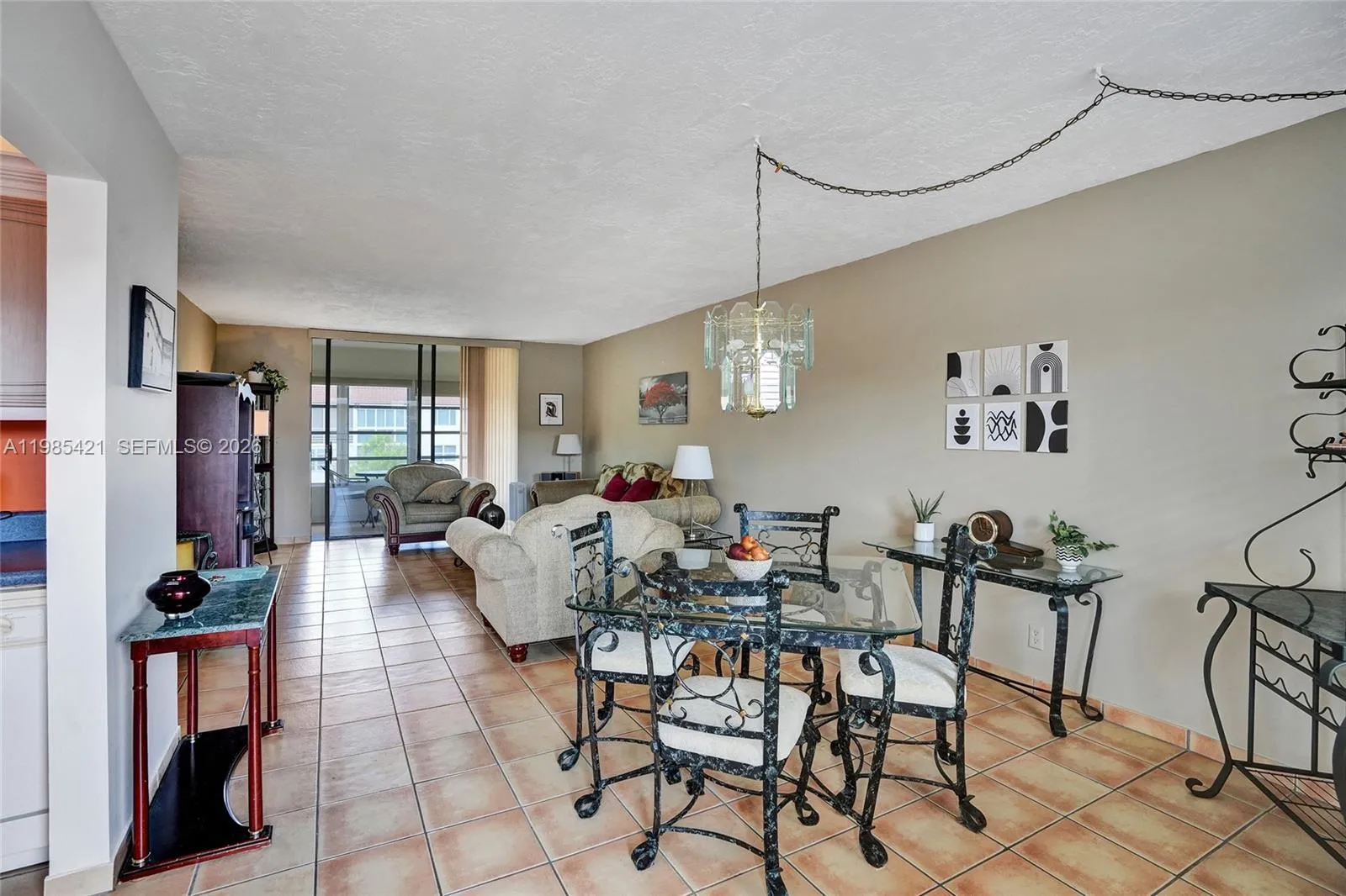 2811 Somerset Dr 405, Lauderdale Lakes, Florida 33, Lauderdale Lakes, Florida 33311, 1 Bedroom Bedrooms, ,1 BathroomBathrooms,Residential,For Sale,2811 Somerset Dr 405, Lauderdale Lakes, Florida 33,A11985421