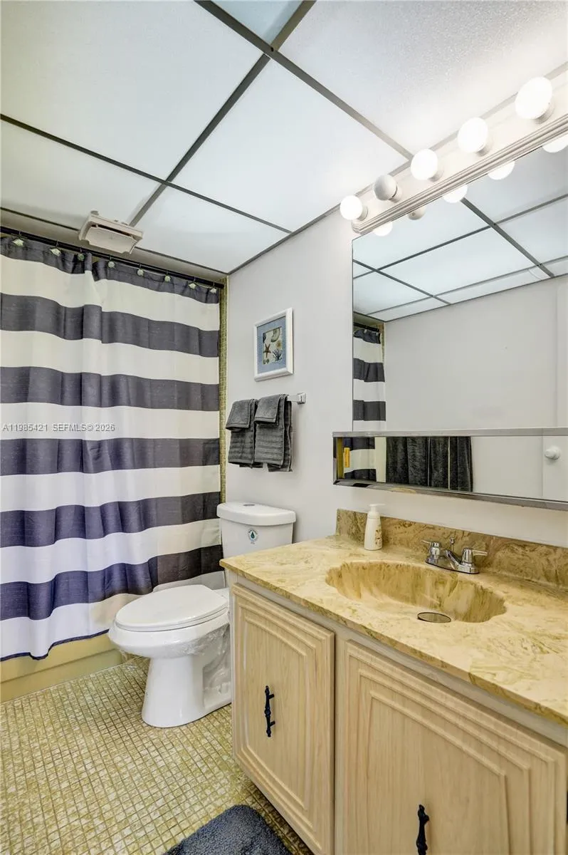 2811 Somerset Dr 405, Lauderdale Lakes, Florida 33, Lauderdale Lakes, Florida 33311, 1 Bedroom Bedrooms, ,1 BathroomBathrooms,Residential,For Sale,2811 Somerset Dr 405, Lauderdale Lakes, Florida 33,A11985421
