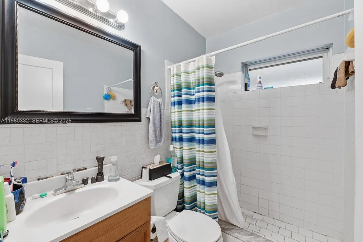 412 Ne 14th Ave, Fort Lauderdale, Florida 33301, Fort Lauderdale, Florida 33301, ,Residential Income,For Sale,412 Ne 14th Ave, Fort Lauderdale, Florida 33301,A11980332