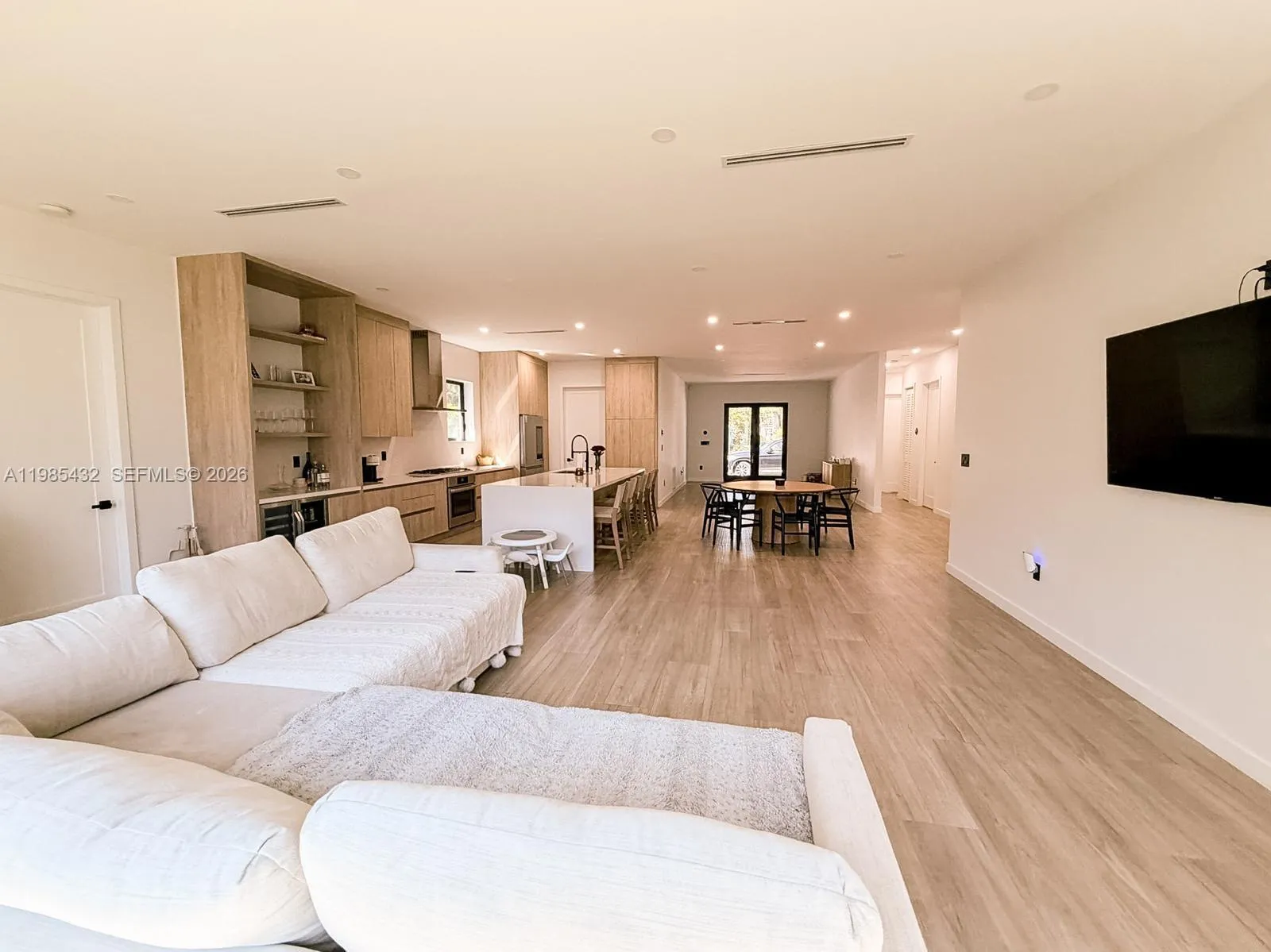 6200 Sw 57th Dr, South Miami, Florida 33143, South Miami, Florida 33143, 4 Bedrooms Bedrooms, ,3 BathroomsBathrooms,Residential,For Sale,6200 Sw 57th Dr, South Miami, Florida 33143,A11985432