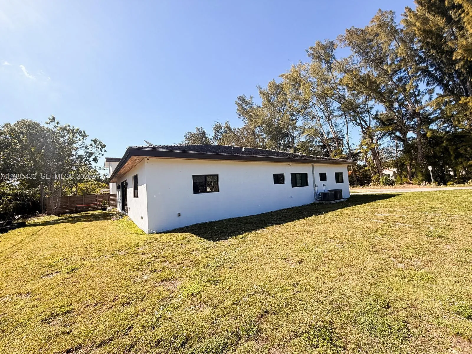 6200 Sw 57th Dr, South Miami, Florida 33143, South Miami, Florida 33143, 4 Bedrooms Bedrooms, ,3 BathroomsBathrooms,Residential,For Sale,6200 Sw 57th Dr, South Miami, Florida 33143,A11985432