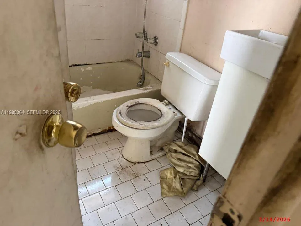 5631 Nw 5th Ct, Miami, Florida 33127, Miami, Florida 33127, ,Residential Income,For Sale,5631 Nw 5th Ct, Miami, Florida 33127,A11985304