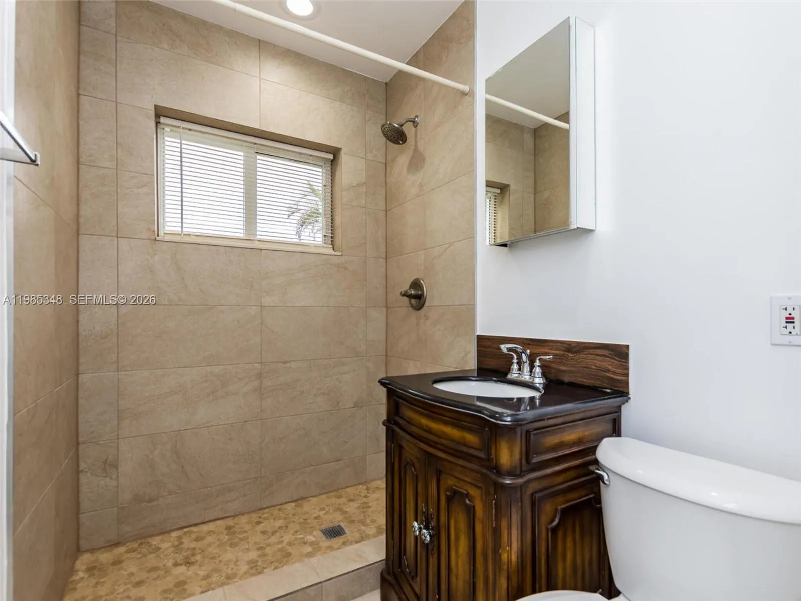 6300 Nw 41st St, Virginia Gardens, Florida 33166, Virginia Gardens, Florida 33166, 4 Bedrooms Bedrooms, ,2 BathroomsBathrooms,Residential Lease,For Rent,6300 Nw 41st St, Virginia Gardens, Florida 33166,A11985348