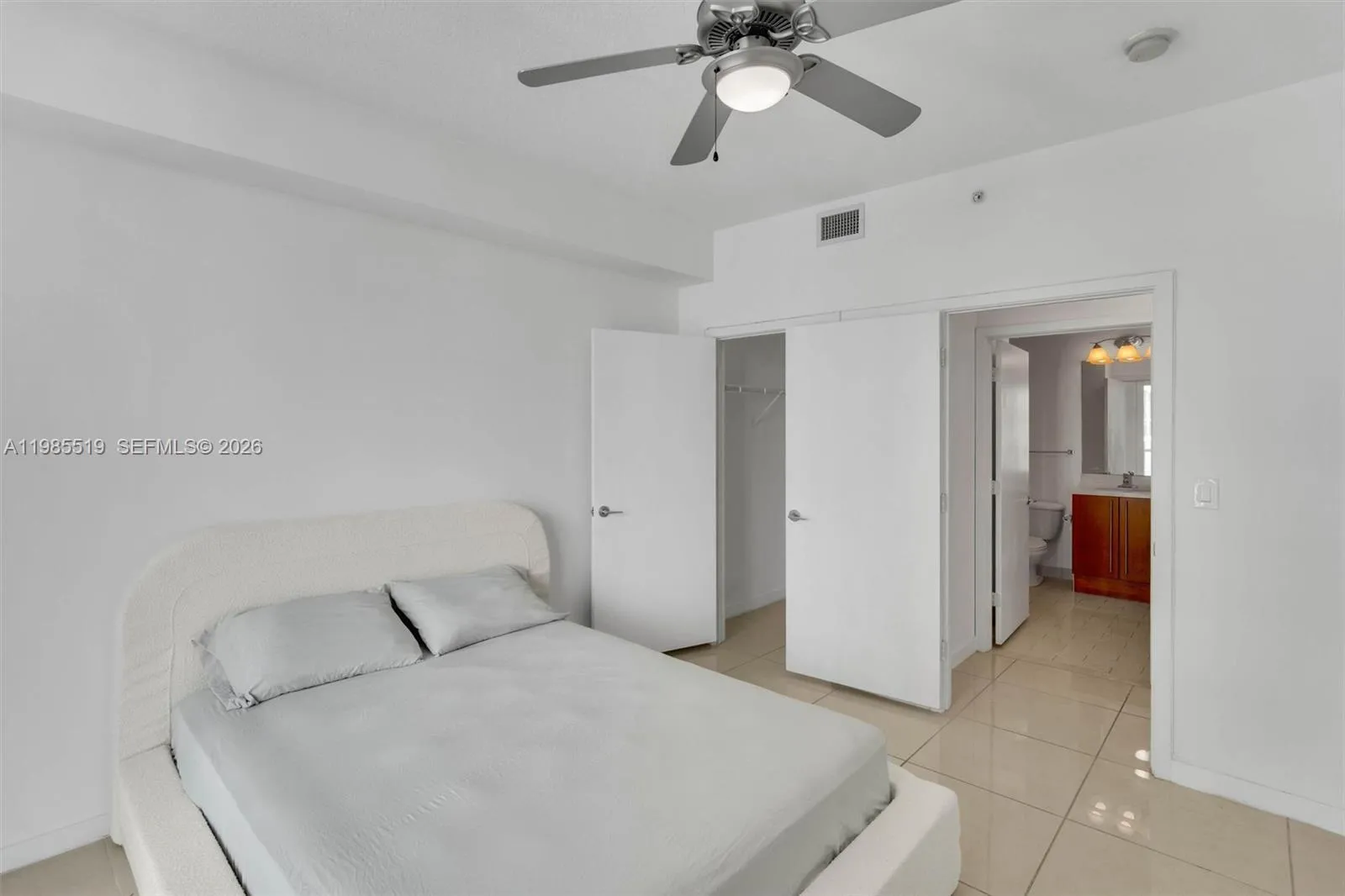 79 Sw 12th St 1210, Miami, Florida 33130, Miami, Florida 33130, 2 Bedrooms Bedrooms, ,2 BathroomsBathrooms,Residential,For Sale,79 Sw 12th St 1210, Miami, Florida 33130,A11985519